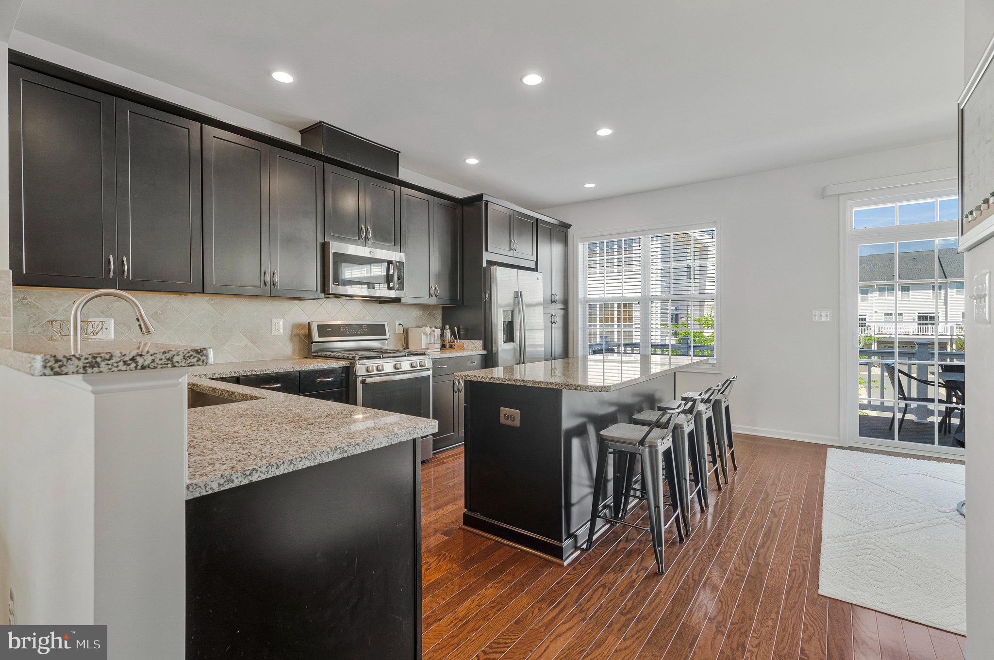 LOUDOUN VALLEY ESTATES 2 - Residential Lease