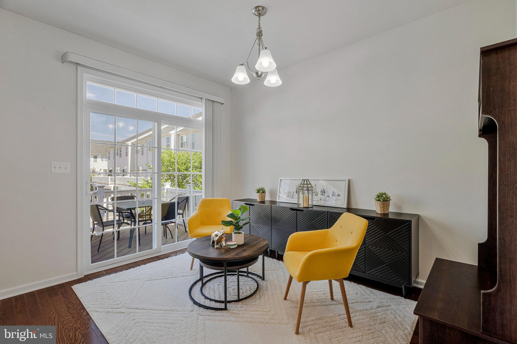 LOUDOUN VALLEY ESTATES 2 - Residential Lease