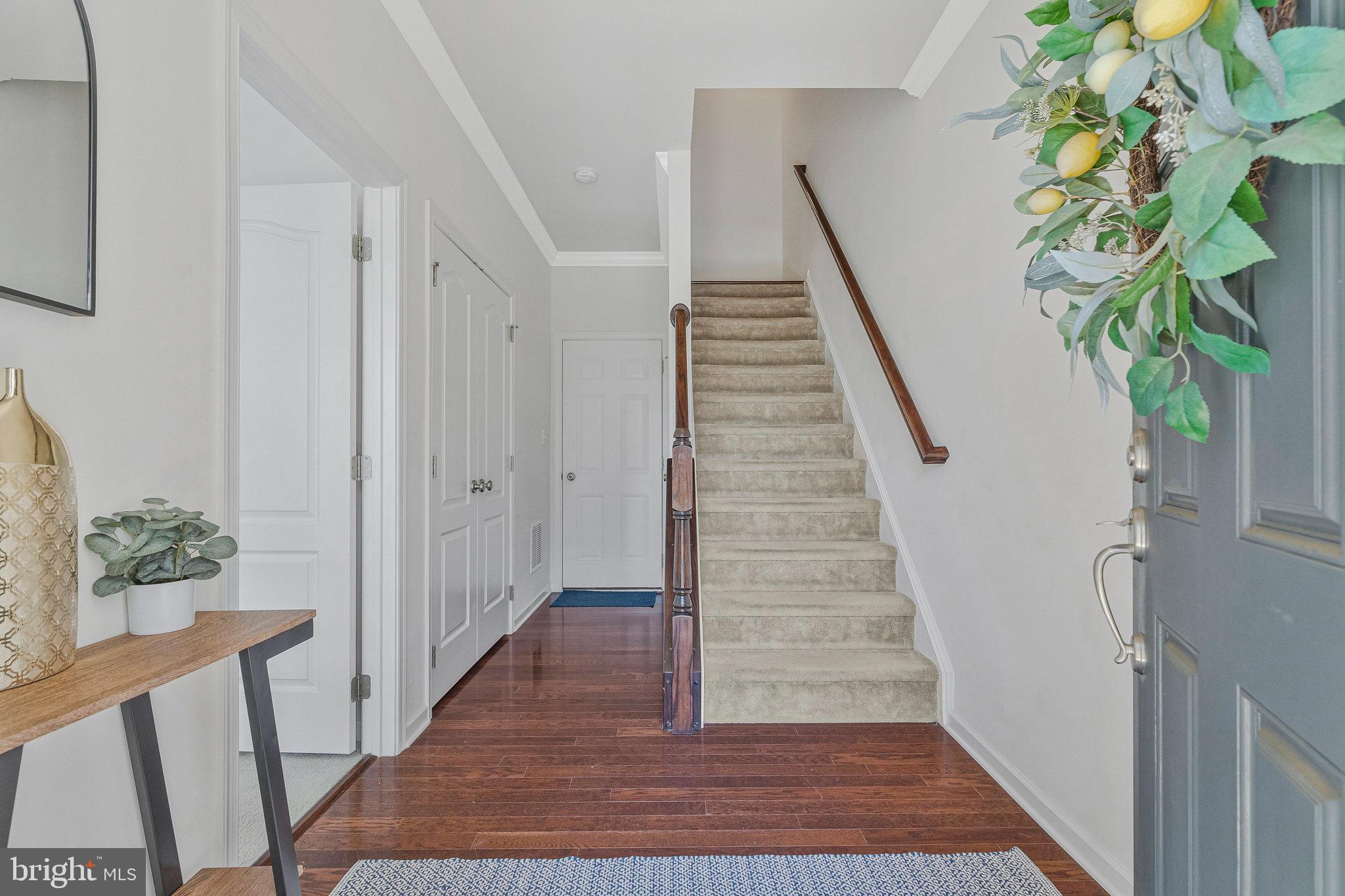 LOUDOUN VALLEY ESTATES 2 - Residential Lease