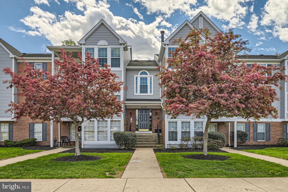 Welcome to this bright and spacious 2nd-floor condo featuring 2 bedrooms and 2 full bathrooms. Enjoy the comfort of a sunroom, a private balcony, and a dedicated laundry room. MBR boasts a walk-in closet and renovated MBA for added convenience. One assigned parking space, plus plenty of unassigned guest parking. Perfectly located with easy access to I-95, Route 43, and I-695, and just minutes from shopping, dining, and recreation.