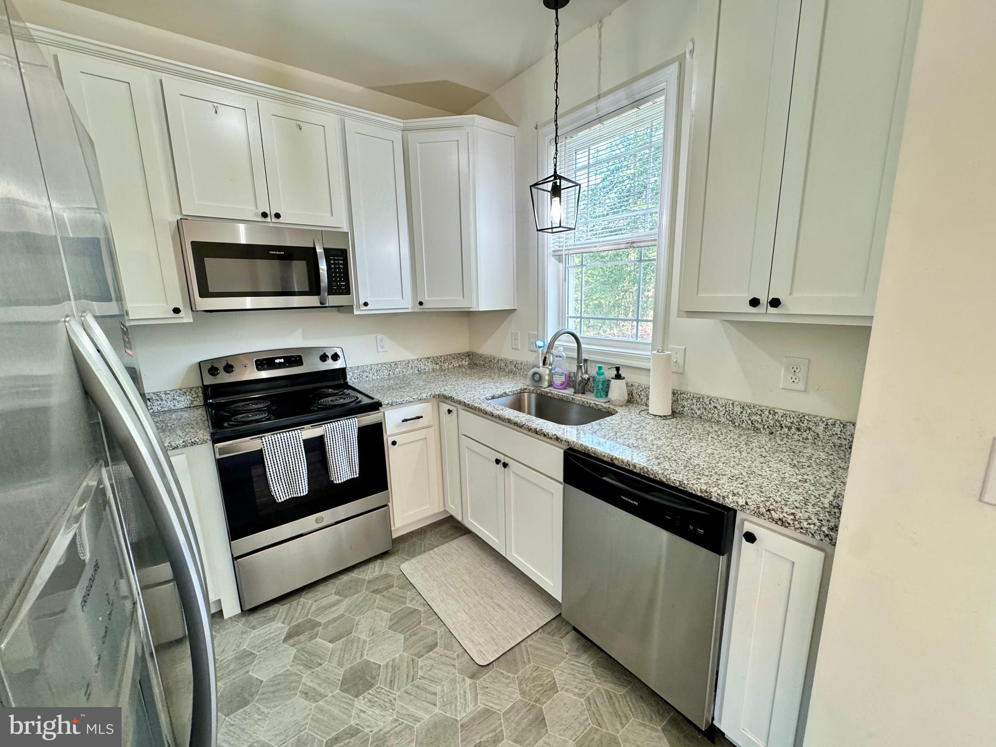 DEER RUN ACRES - Residential