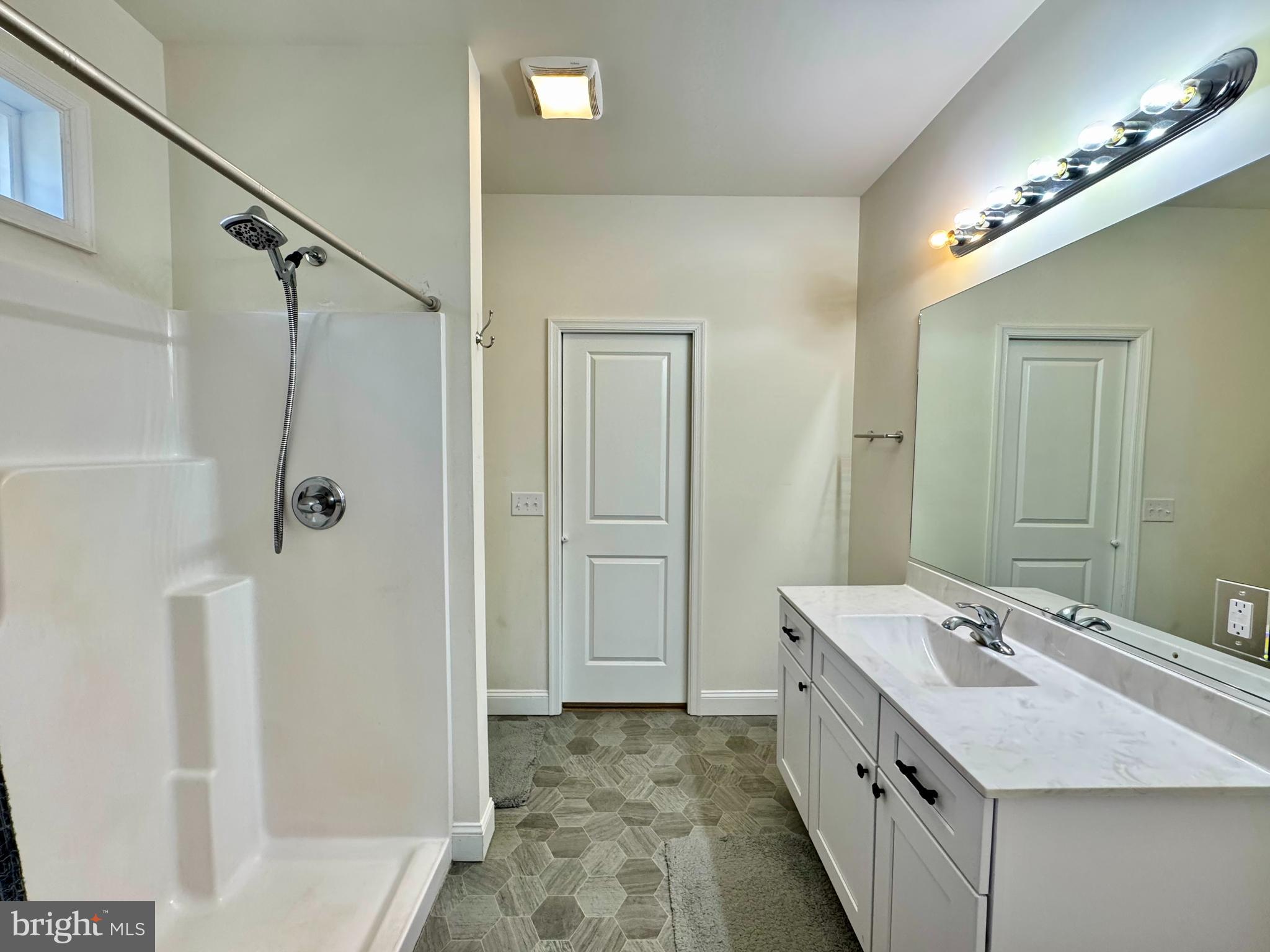 DEER RUN ACRES - Residential