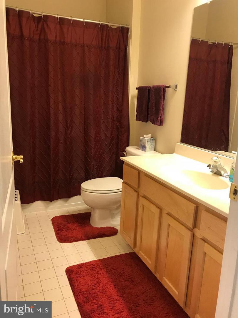 KING FARM BAILEYS COMMON - Residential Lease