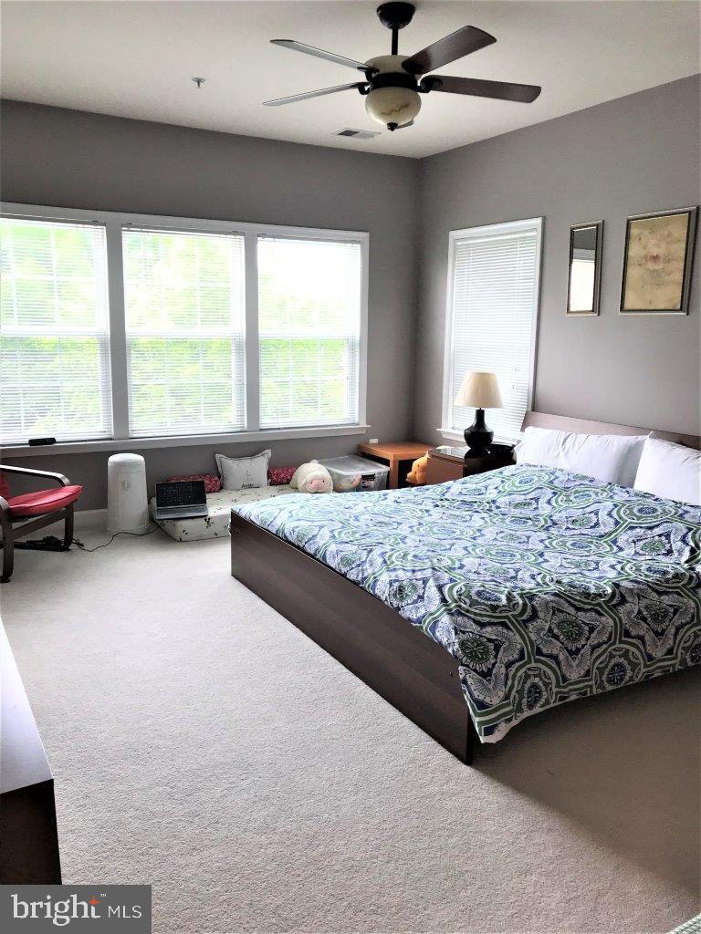 KING FARM BAILEYS COMMON - Residential Lease