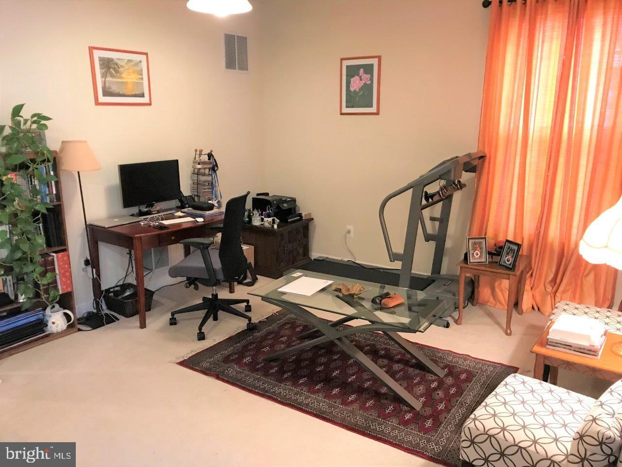 KING FARM BAILEYS COMMON - Residential Lease