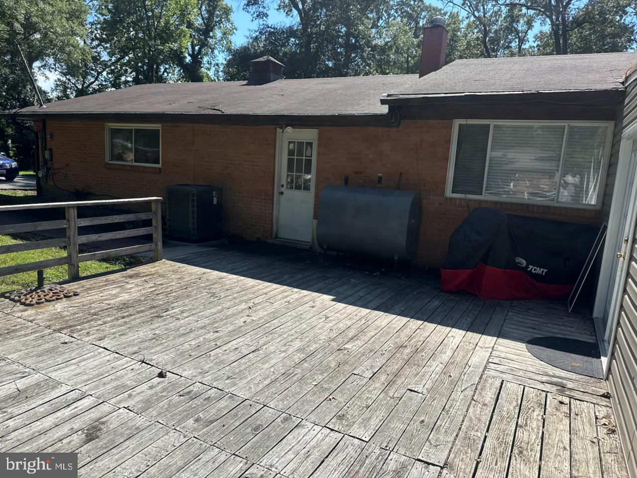 CLINTON - Residential