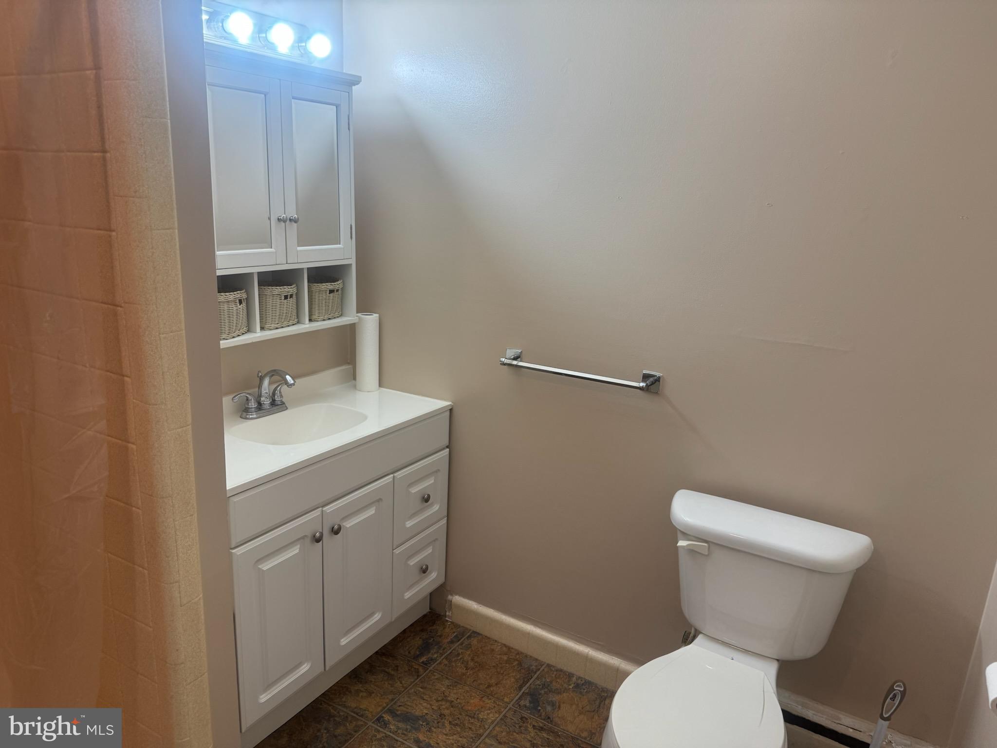 CLINTON - Residential