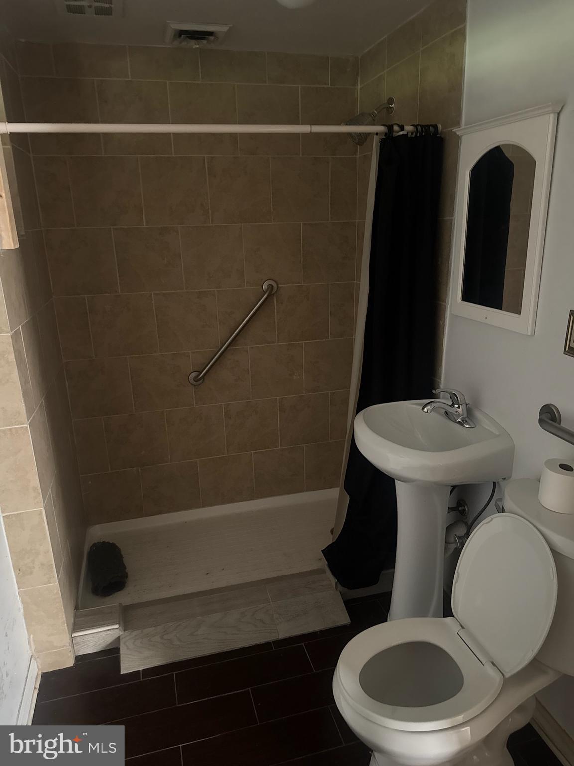 CLINTON - Residential