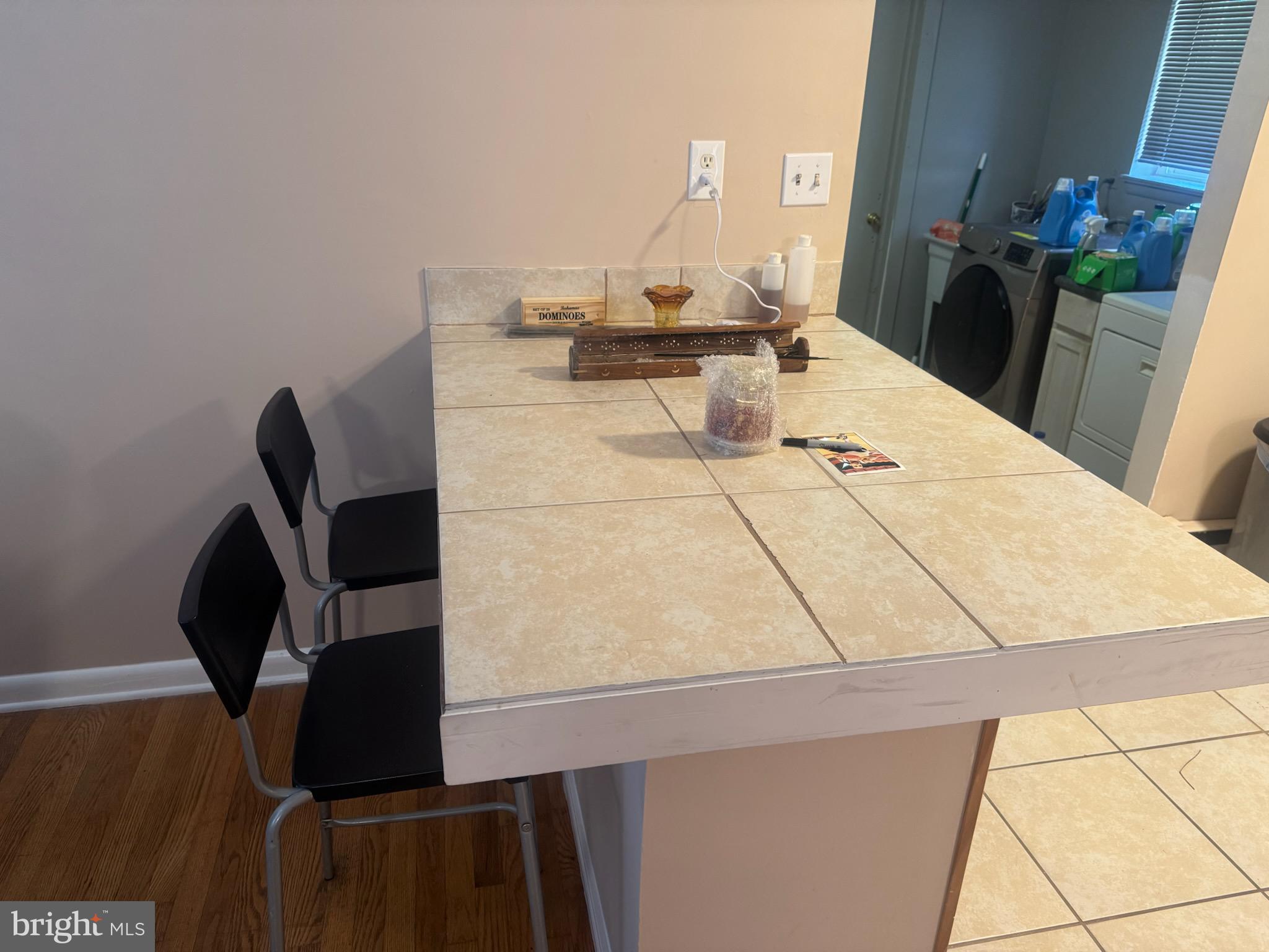 CLINTON - Residential