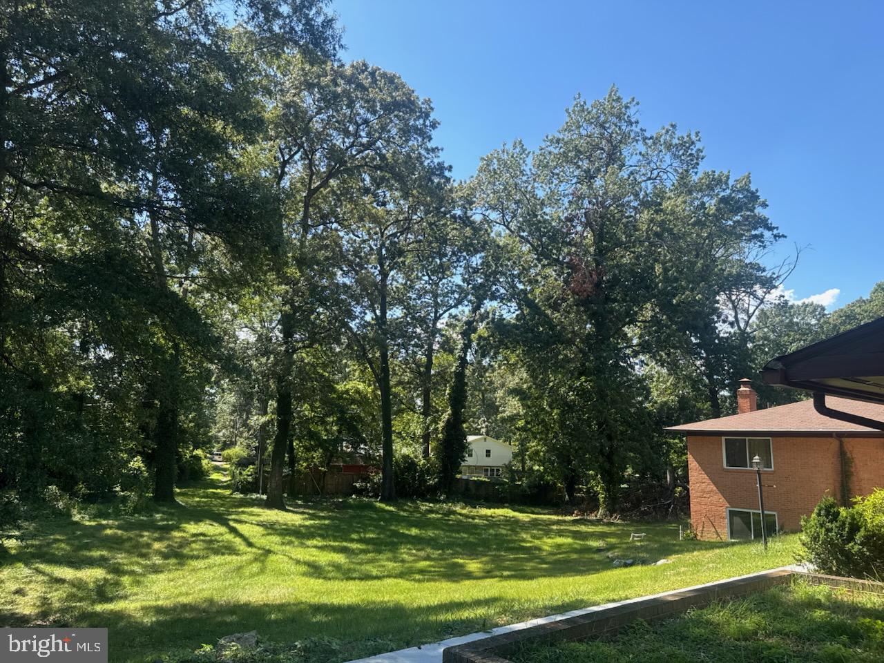 CLINTON - Residential