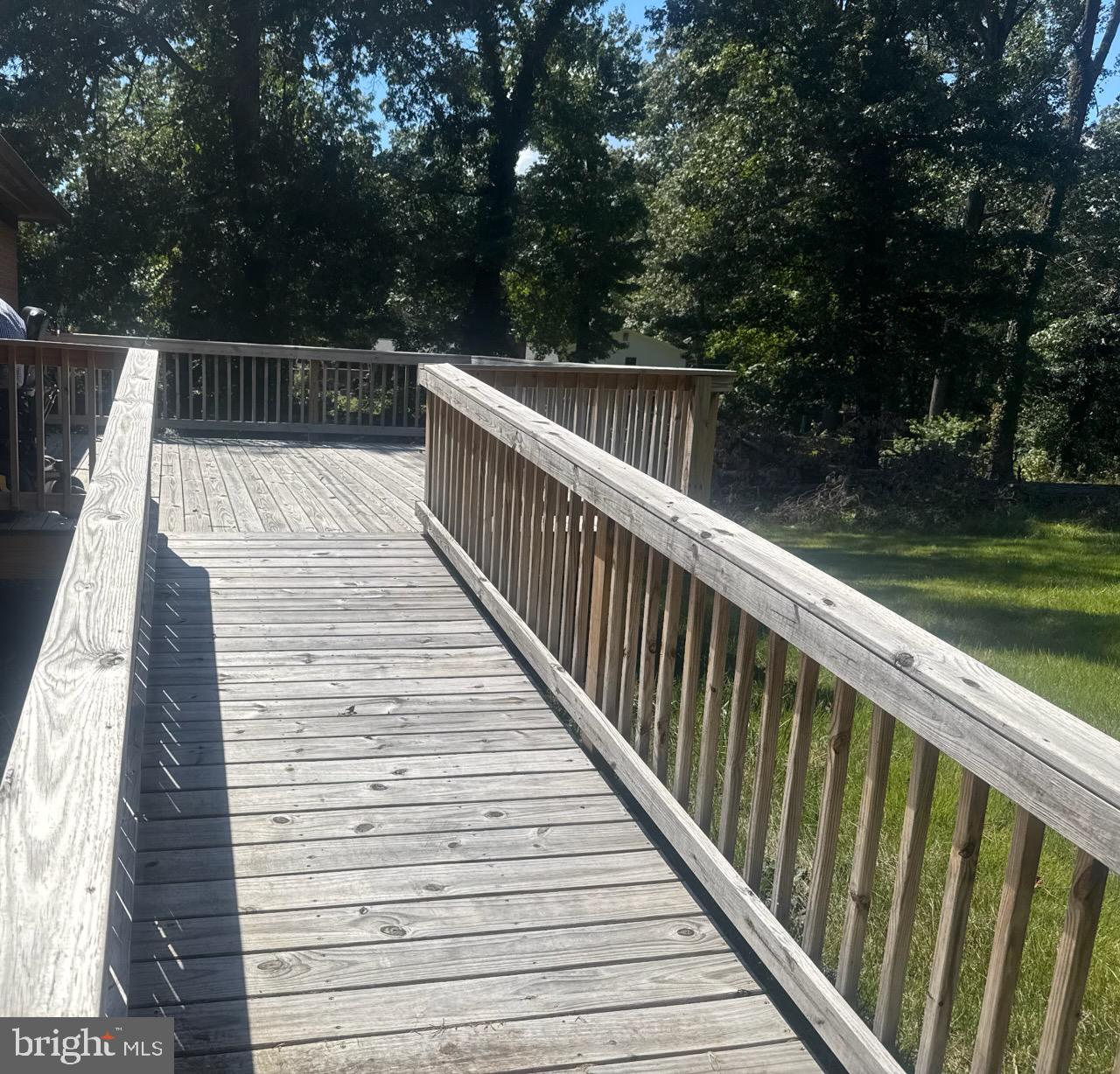 CLINTON - Residential