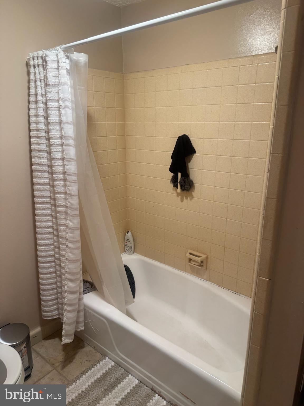 CLINTON - Residential