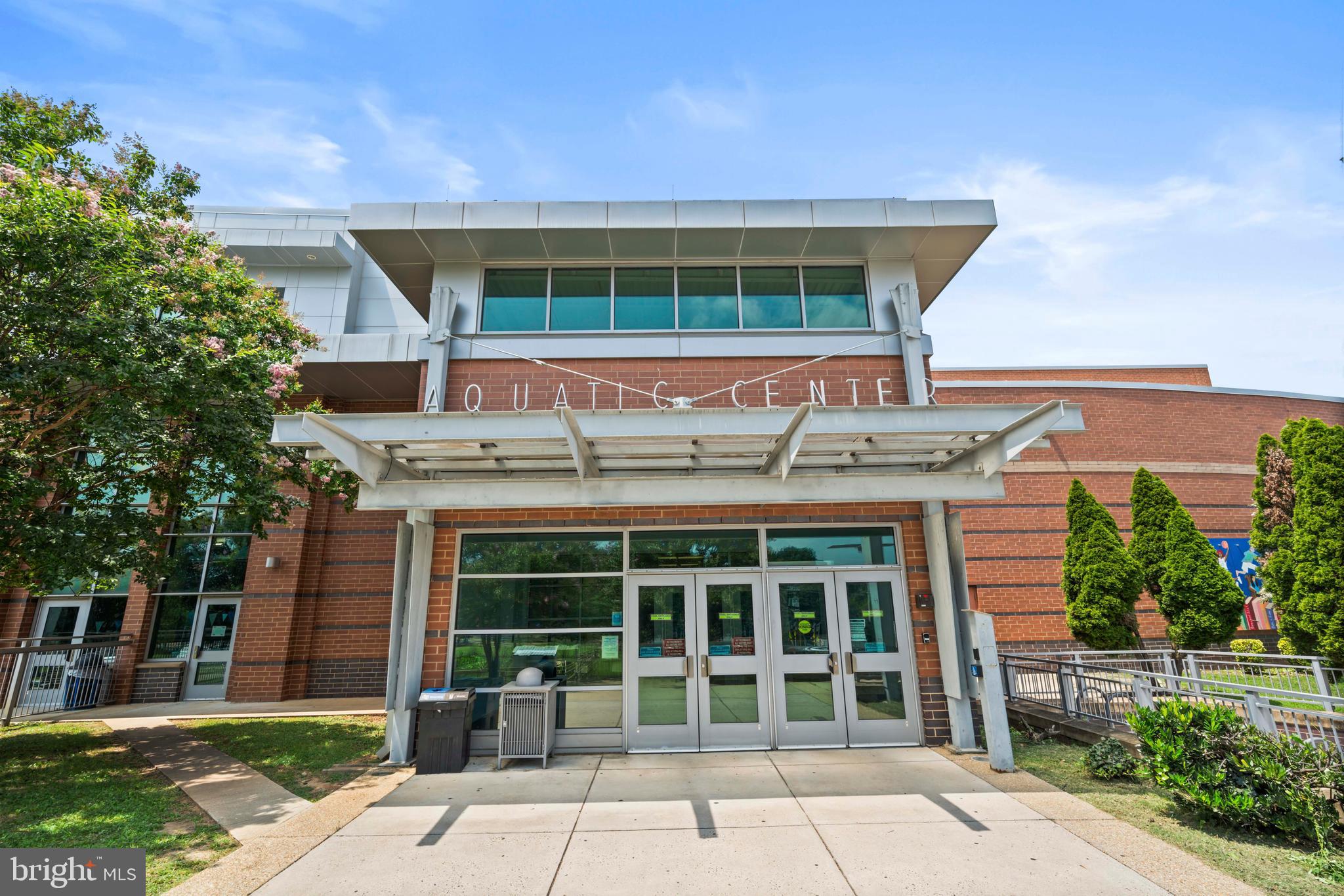 VERNON CORNER - Residential