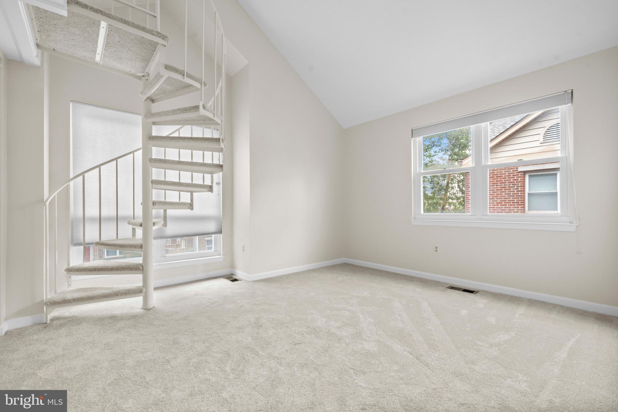 VERNON CORNER - Residential