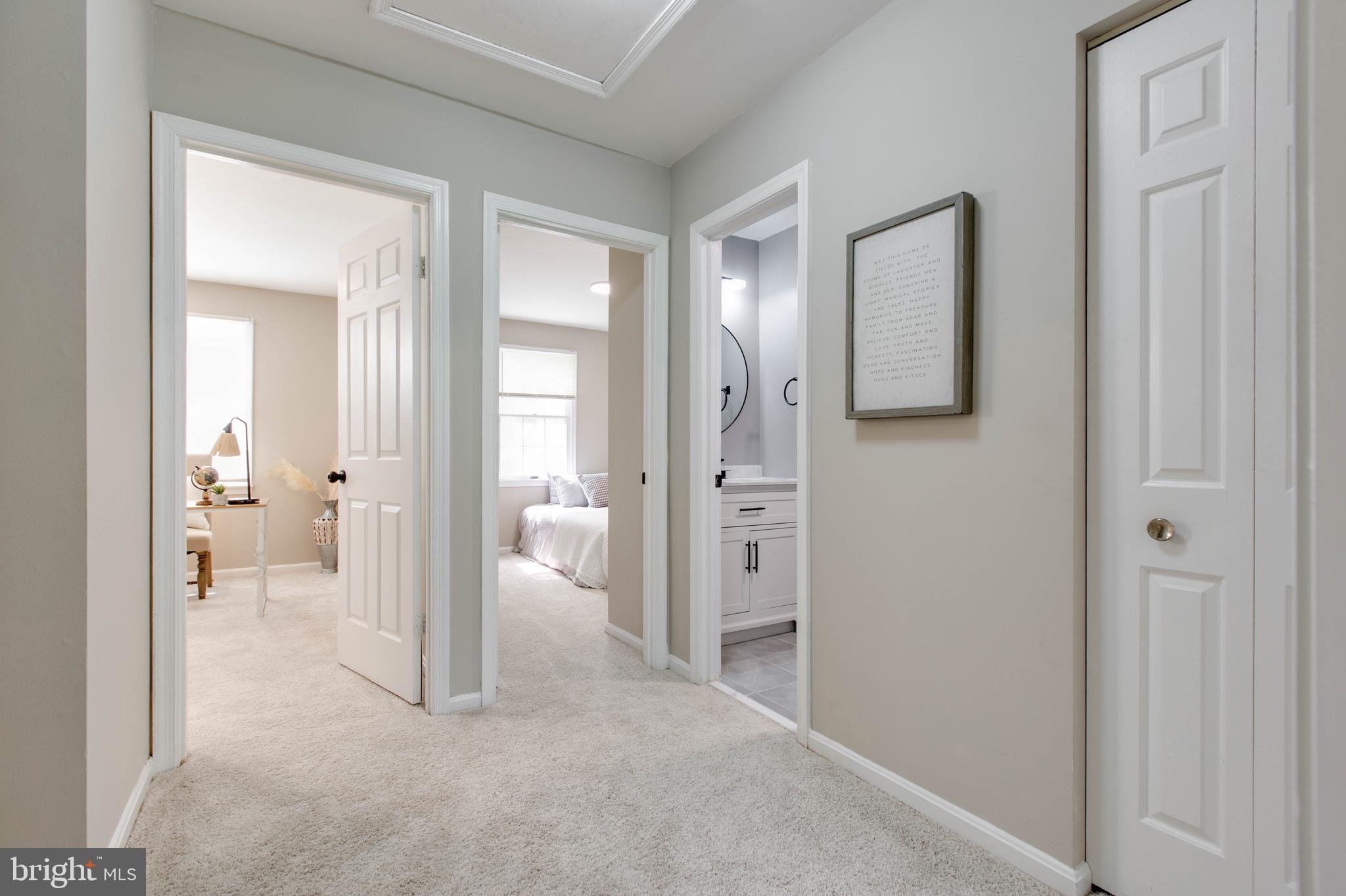 NAPLES MANOR - Residential