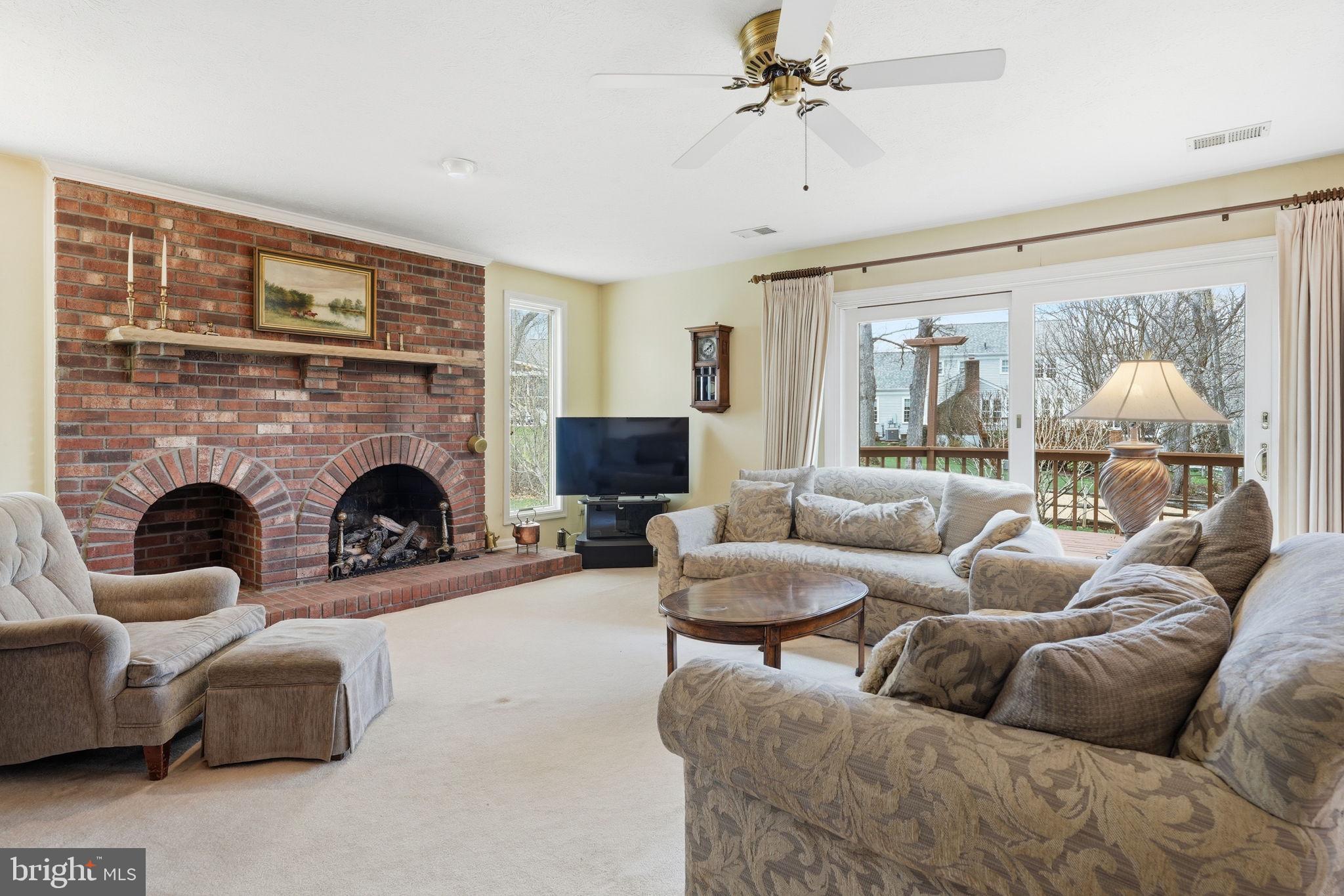 COUNTRYSIDE - Residential