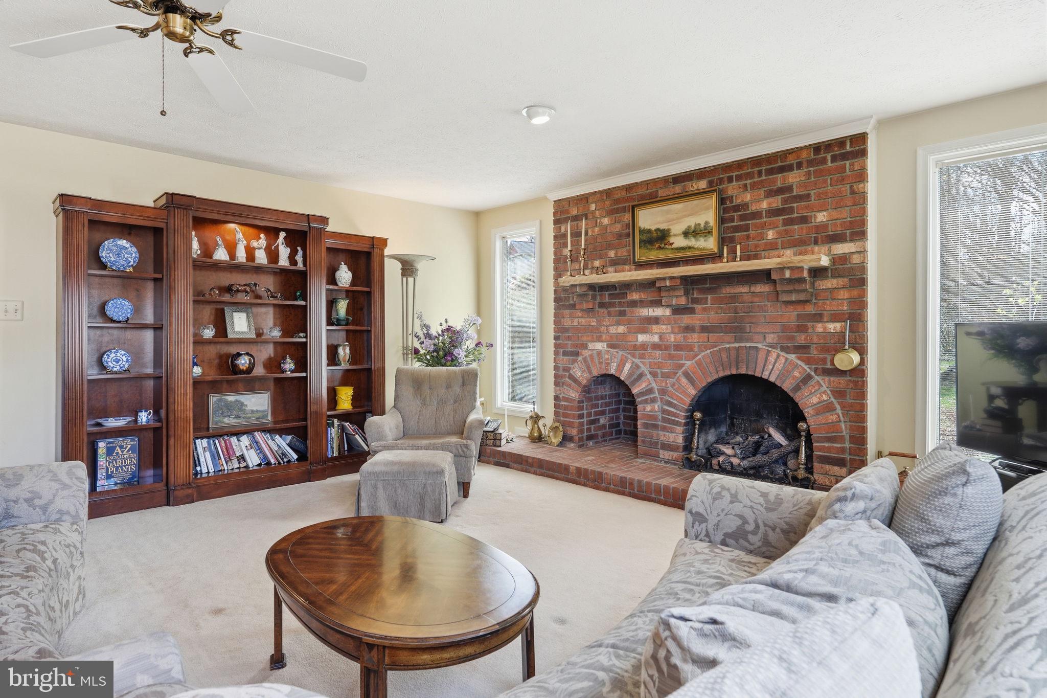 COUNTRYSIDE - Residential