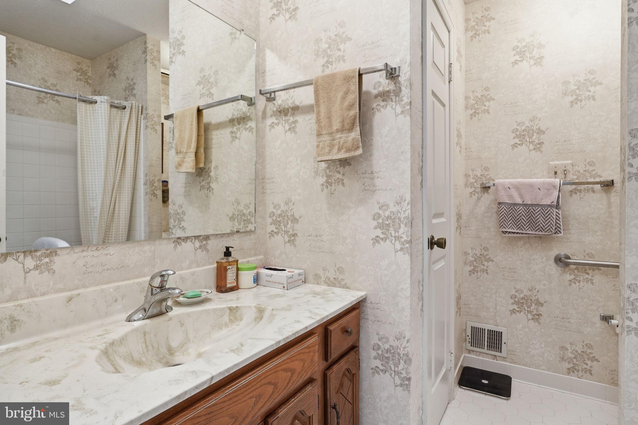 COUNTRYSIDE - Residential