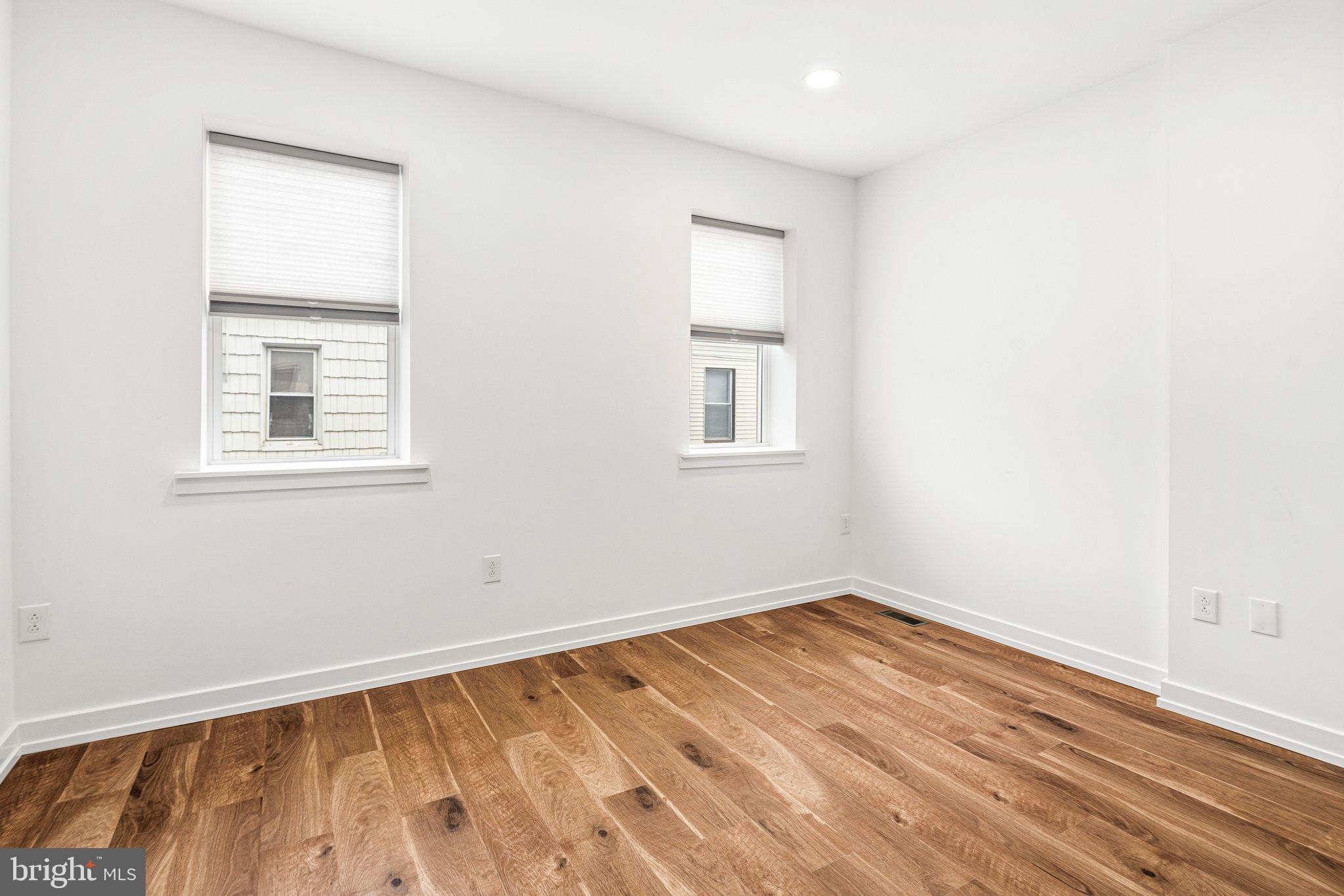 LOWER MOYAMENSING - Residential