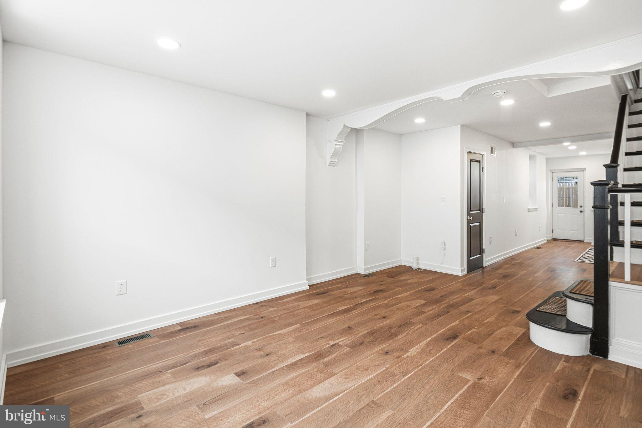 LOWER MOYAMENSING - Residential