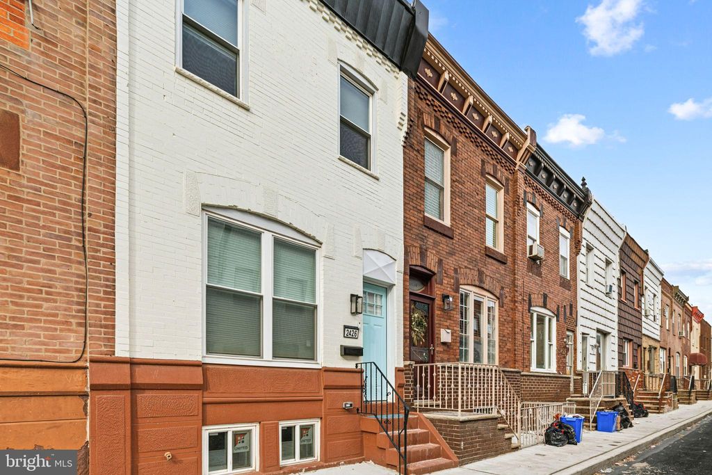 Photo of 2426 S Alder Street, PHILADELPHIA, PA 19148 (MLS # PAPH2578426)