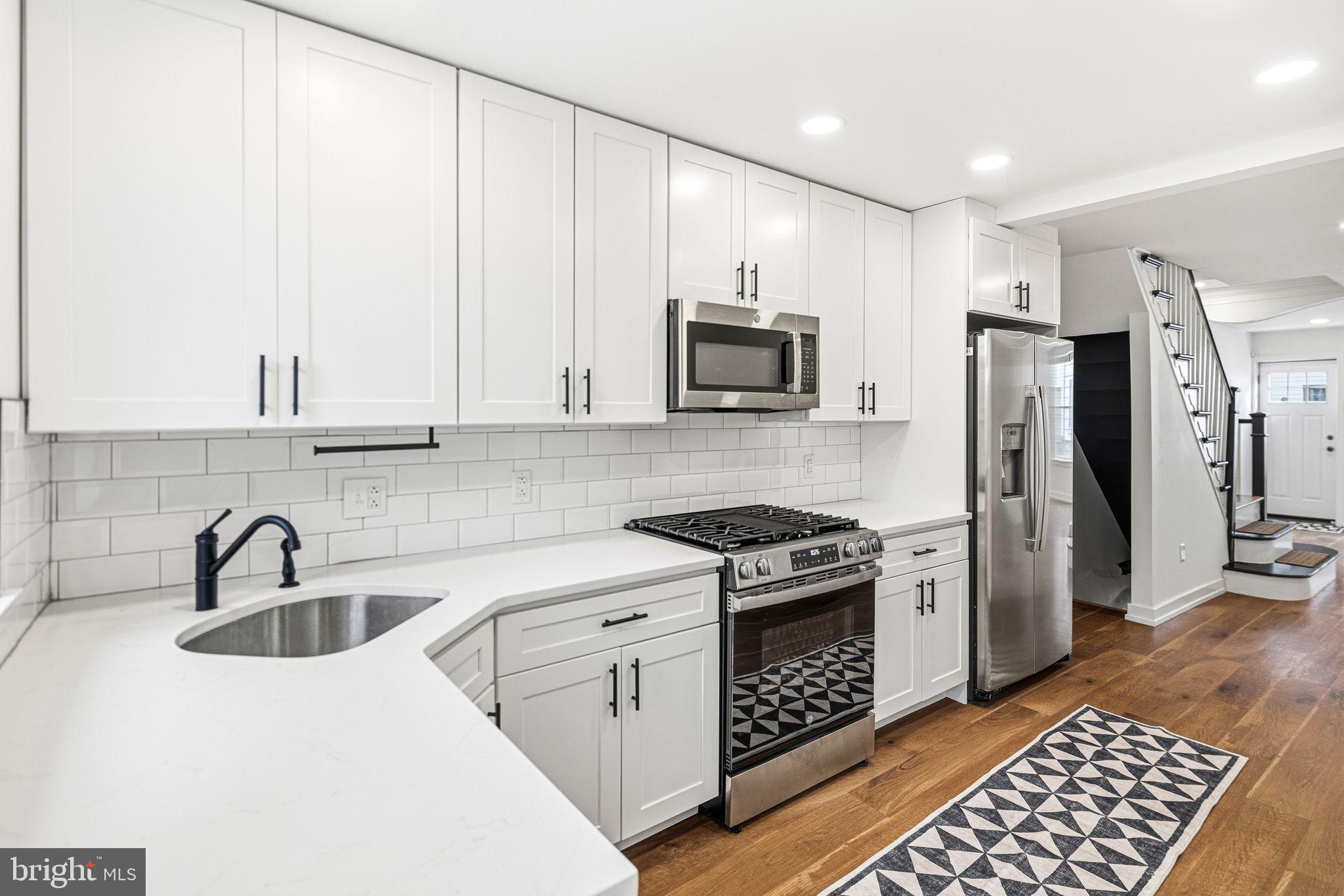 LOWER MOYAMENSING - Residential