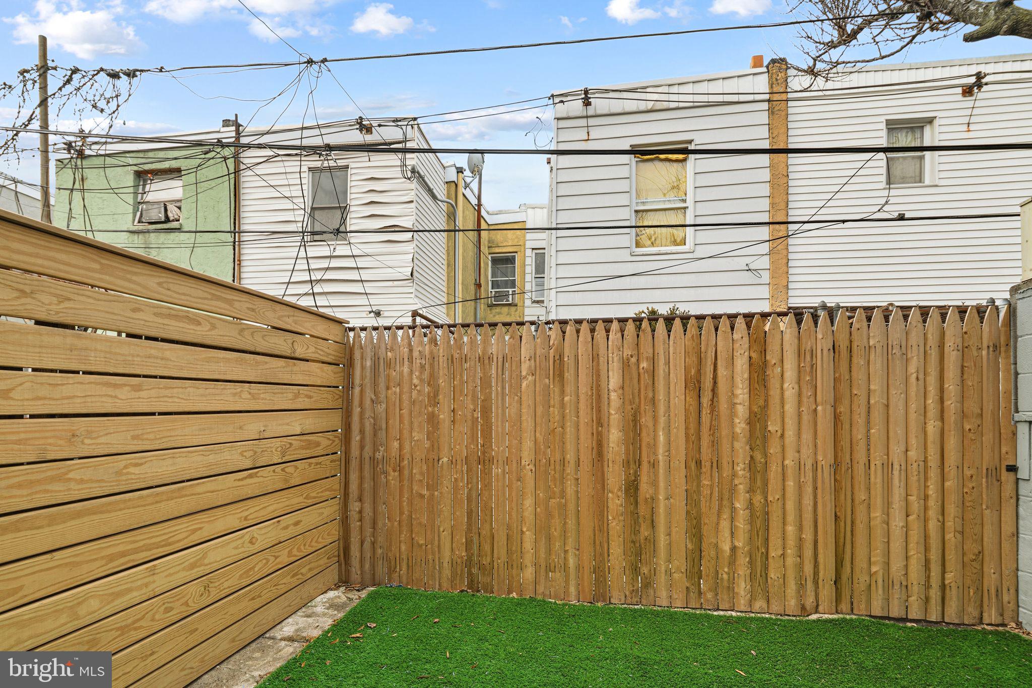 LOWER MOYAMENSING - Residential