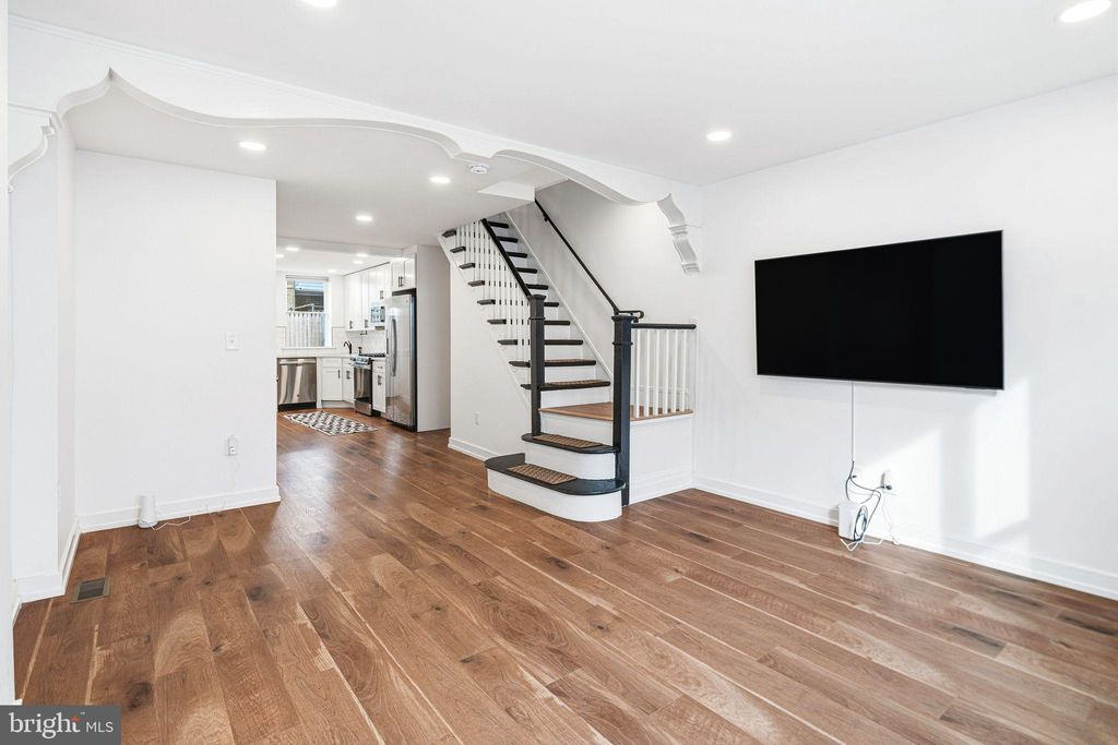 Photo of 2426 S Alder Street, PHILADELPHIA, PA 19148 (MLS # PAPH2578426)