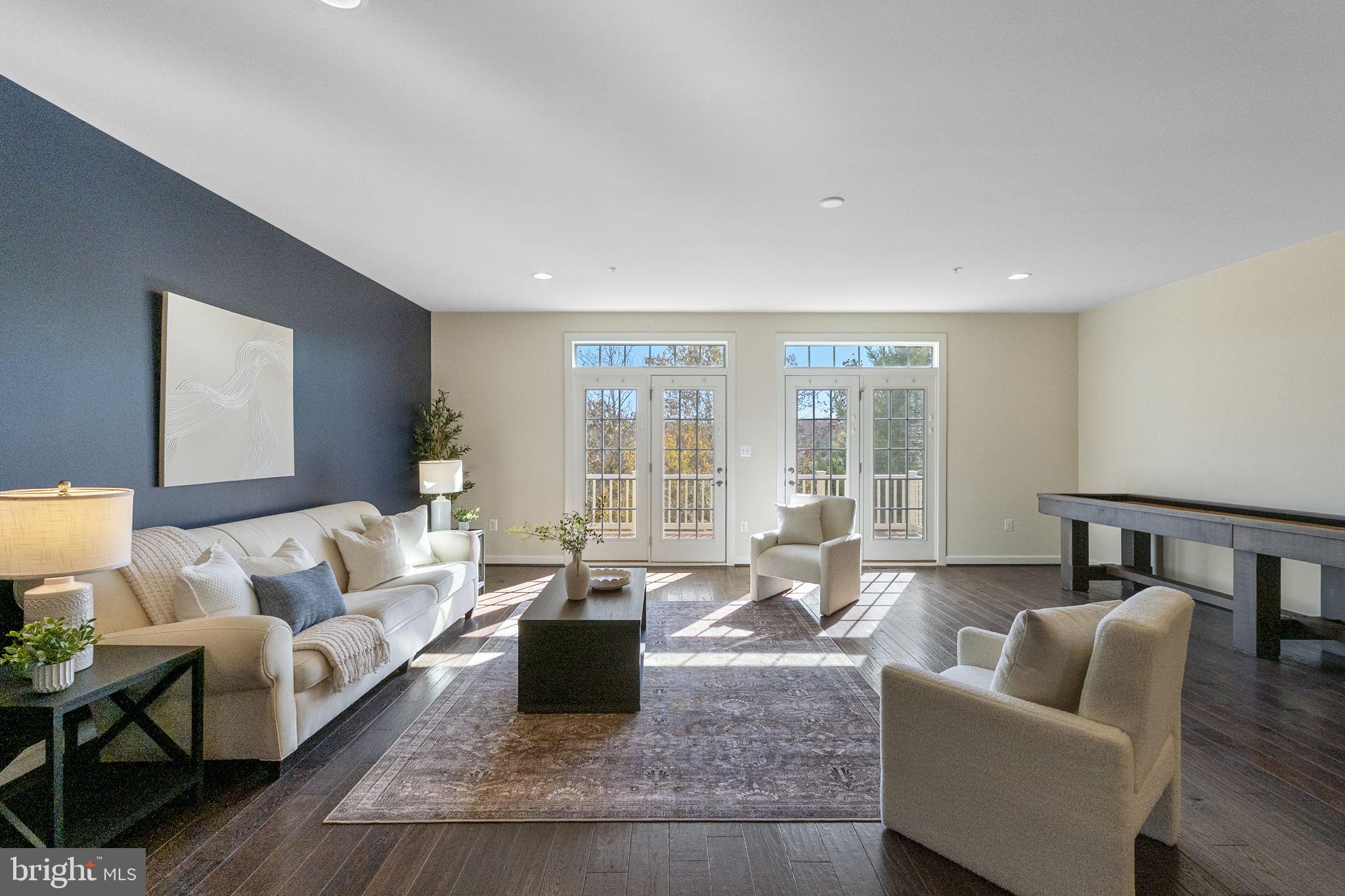 5313 STREAM BANK LANE