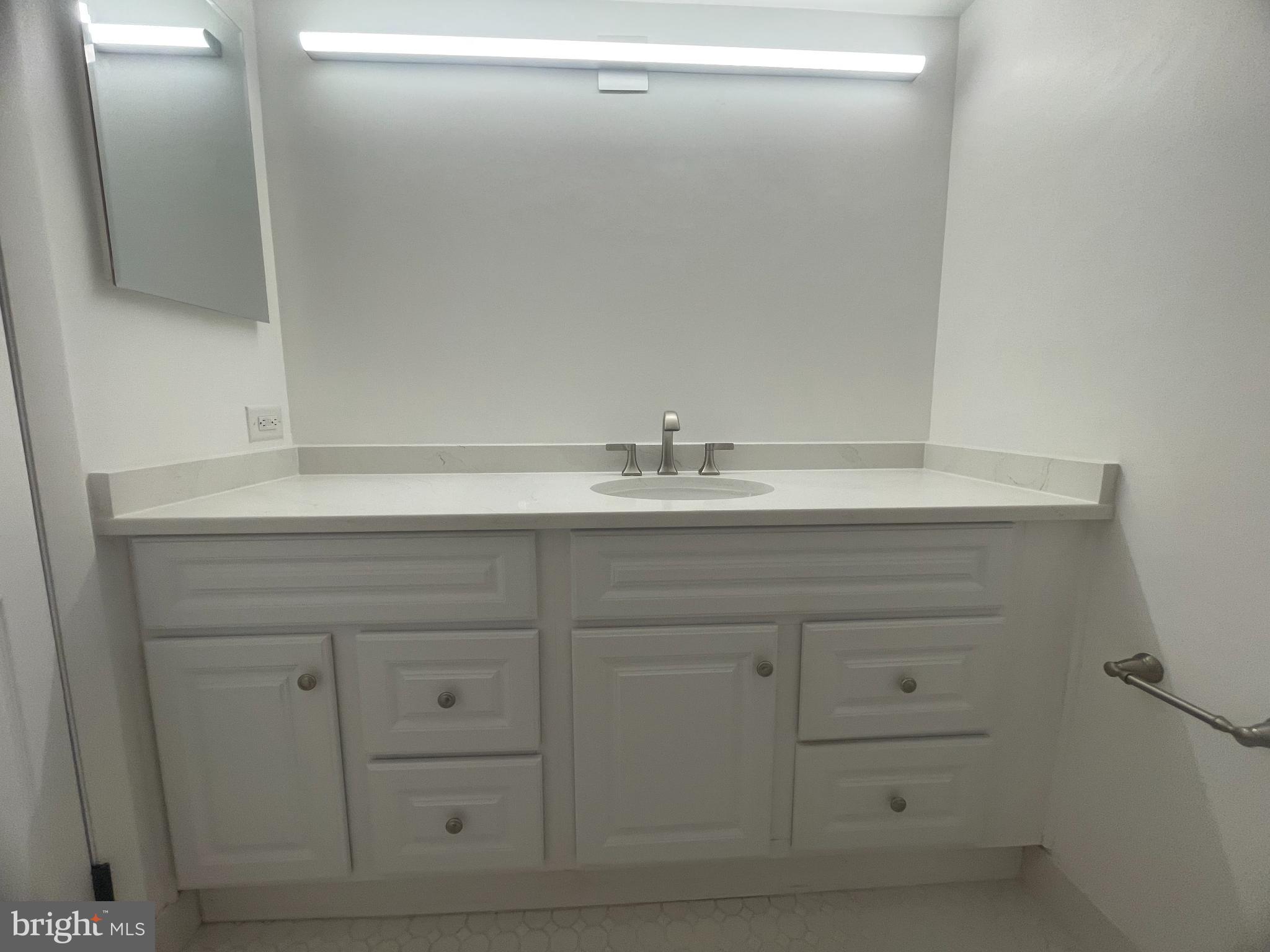 VALLEY FORGE TOWER - Residential Lease