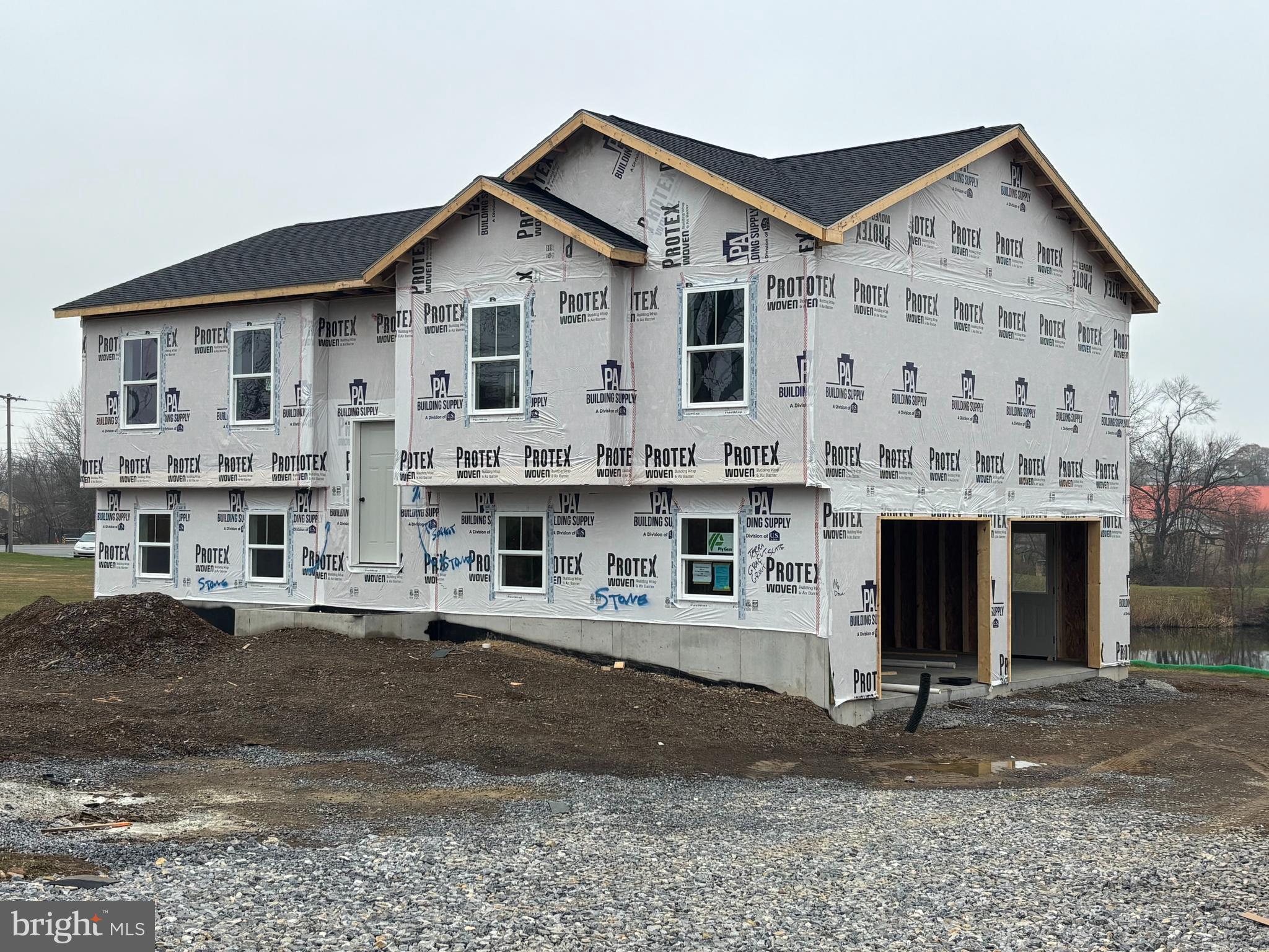 LAURICH ESTATES - Residential