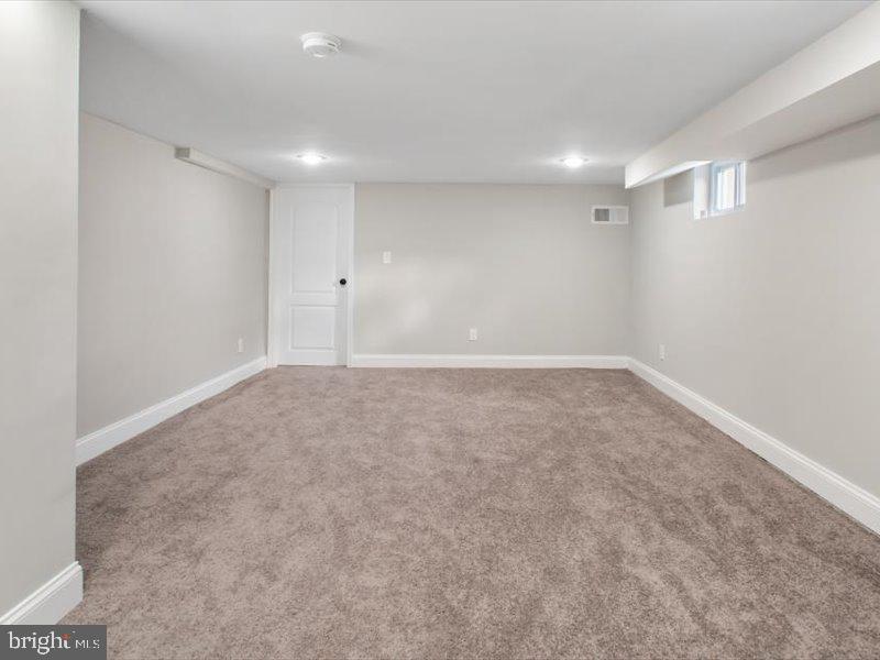 MONDAWMIN - Residential