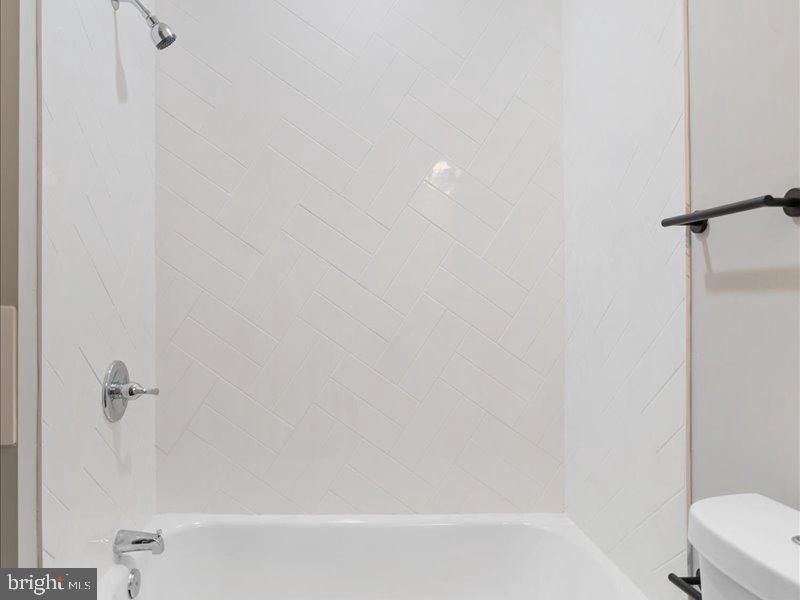 MONDAWMIN - Residential