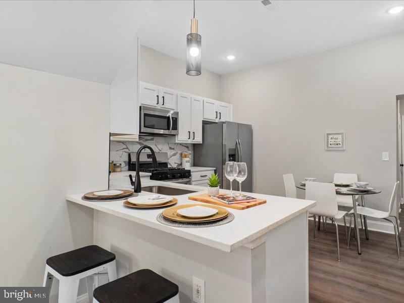 MONDAWMIN - Residential