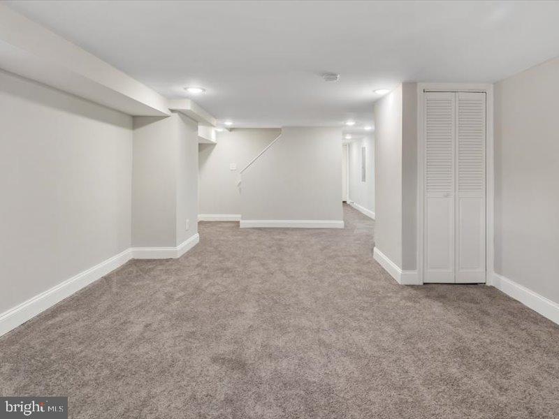 MONDAWMIN - Residential