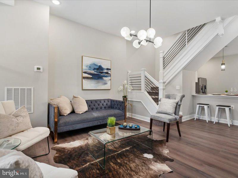 MONDAWMIN - Residential