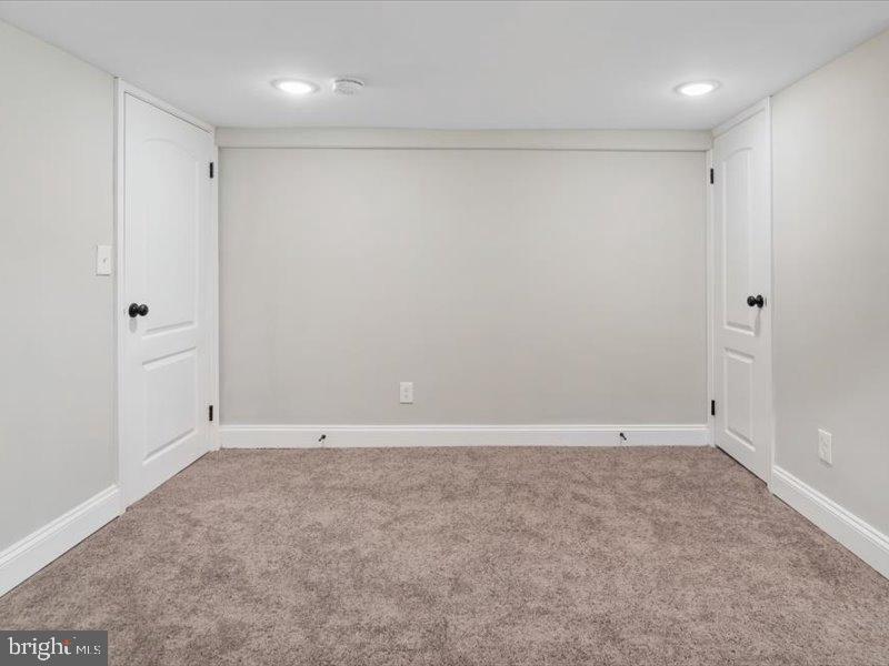 MONDAWMIN - Residential