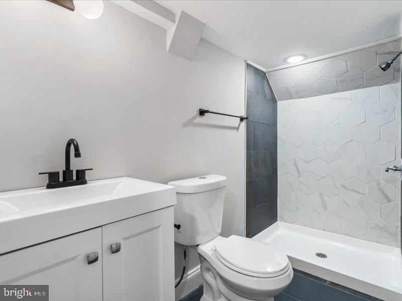 MONDAWMIN - Residential