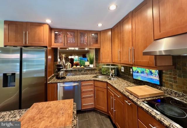 CEDAR WOODS - Residential