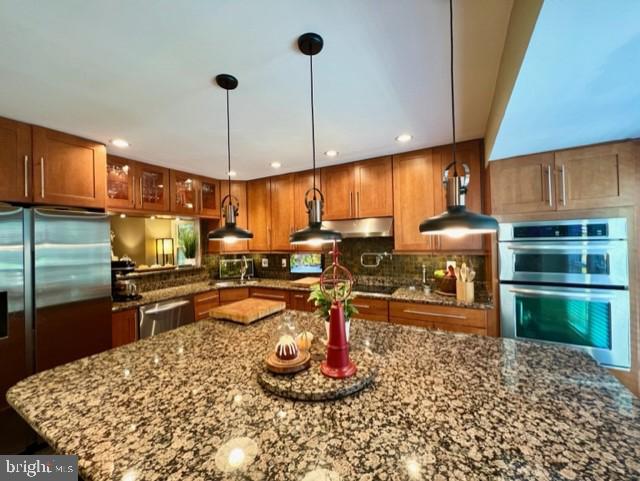 CEDAR WOODS - Residential