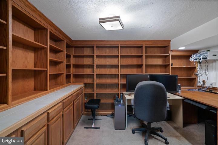 LAKE RIDGE - Residential Lease