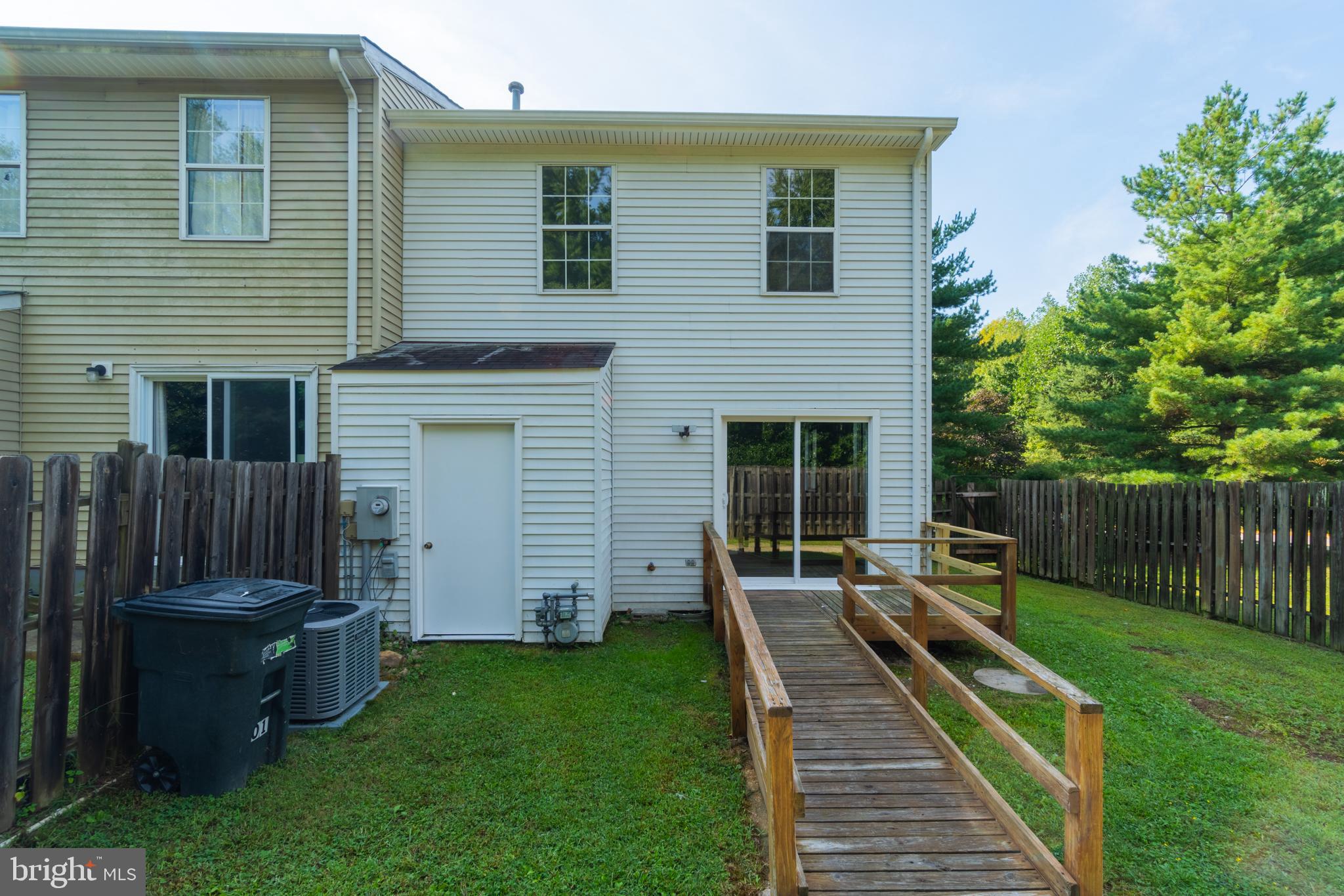 DALE CITY - Residential