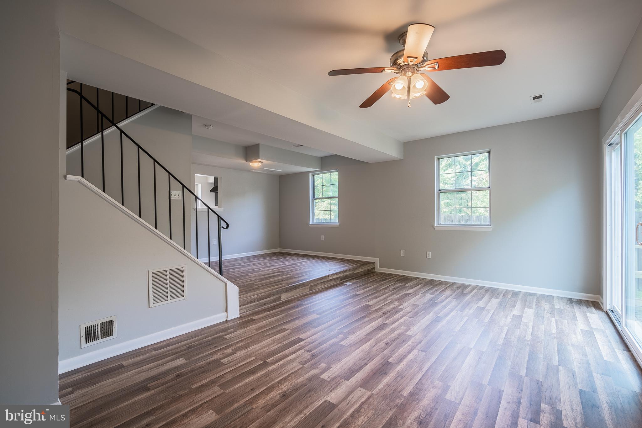 DALE CITY - Residential