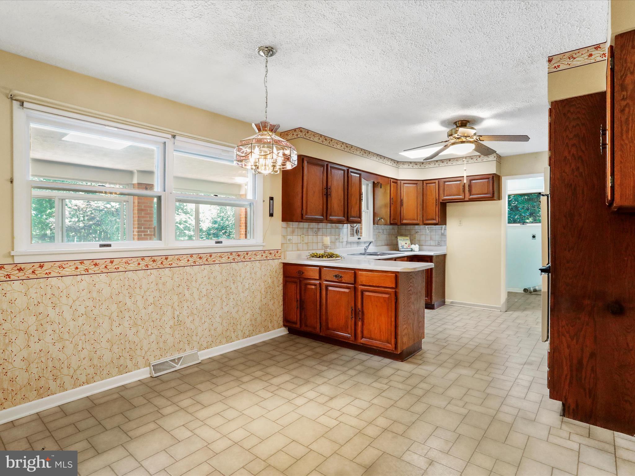 LYNNWOOD - Residential