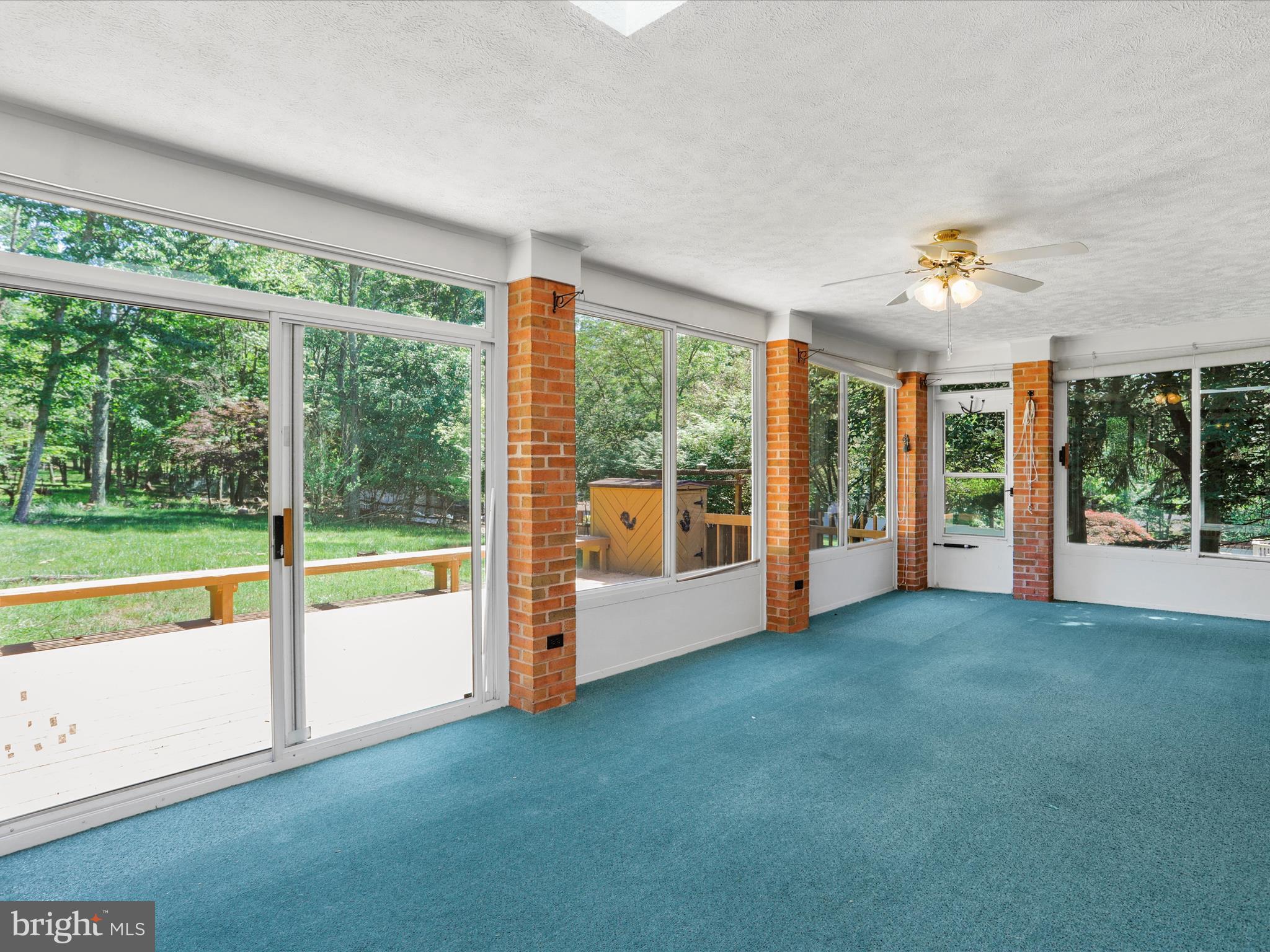 LYNNWOOD - Residential