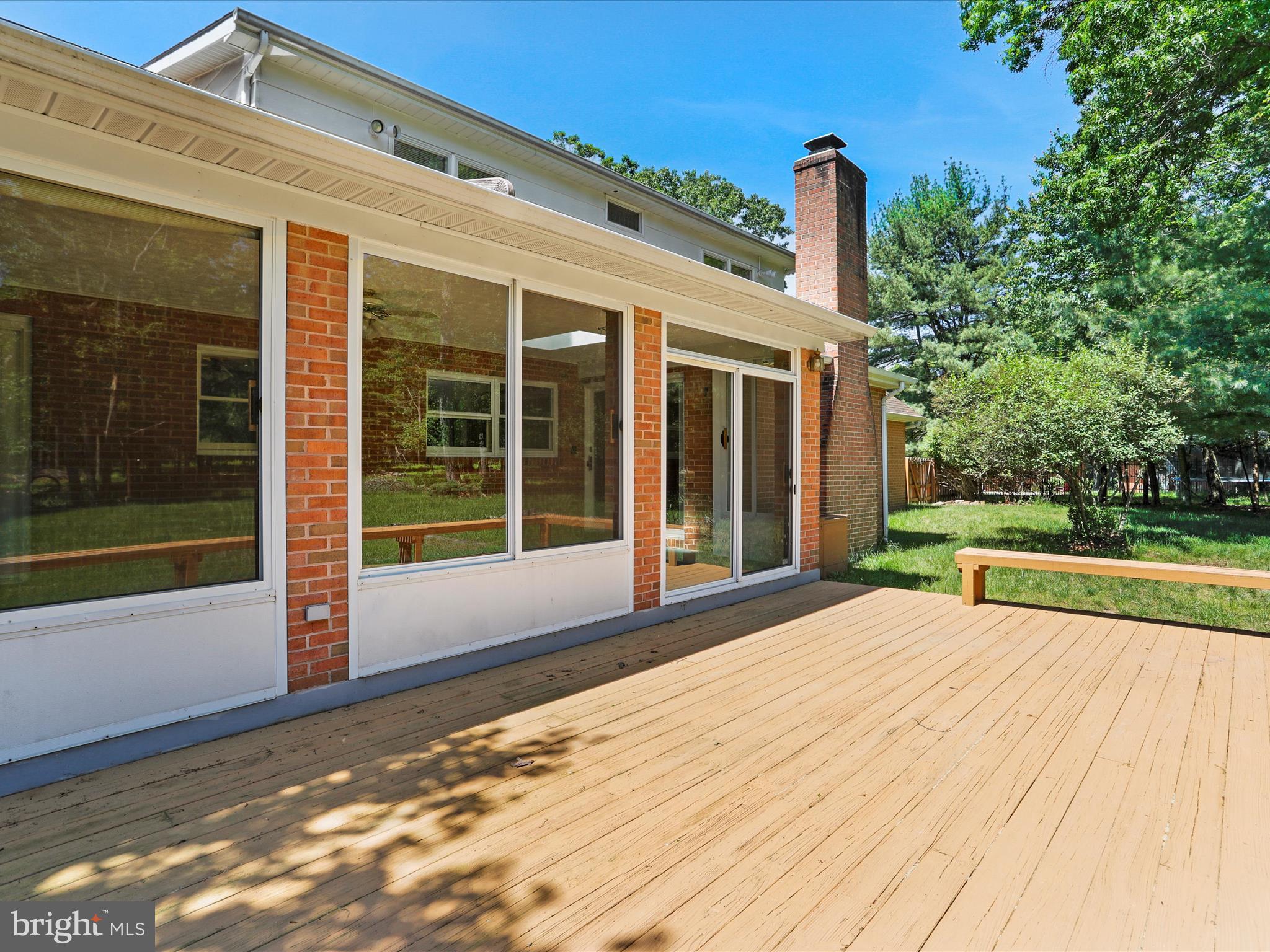 LYNNWOOD - Residential