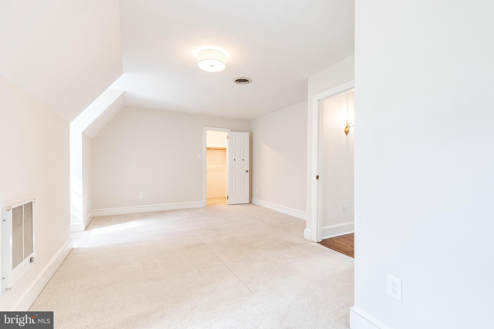 FOREST HILL - Residential