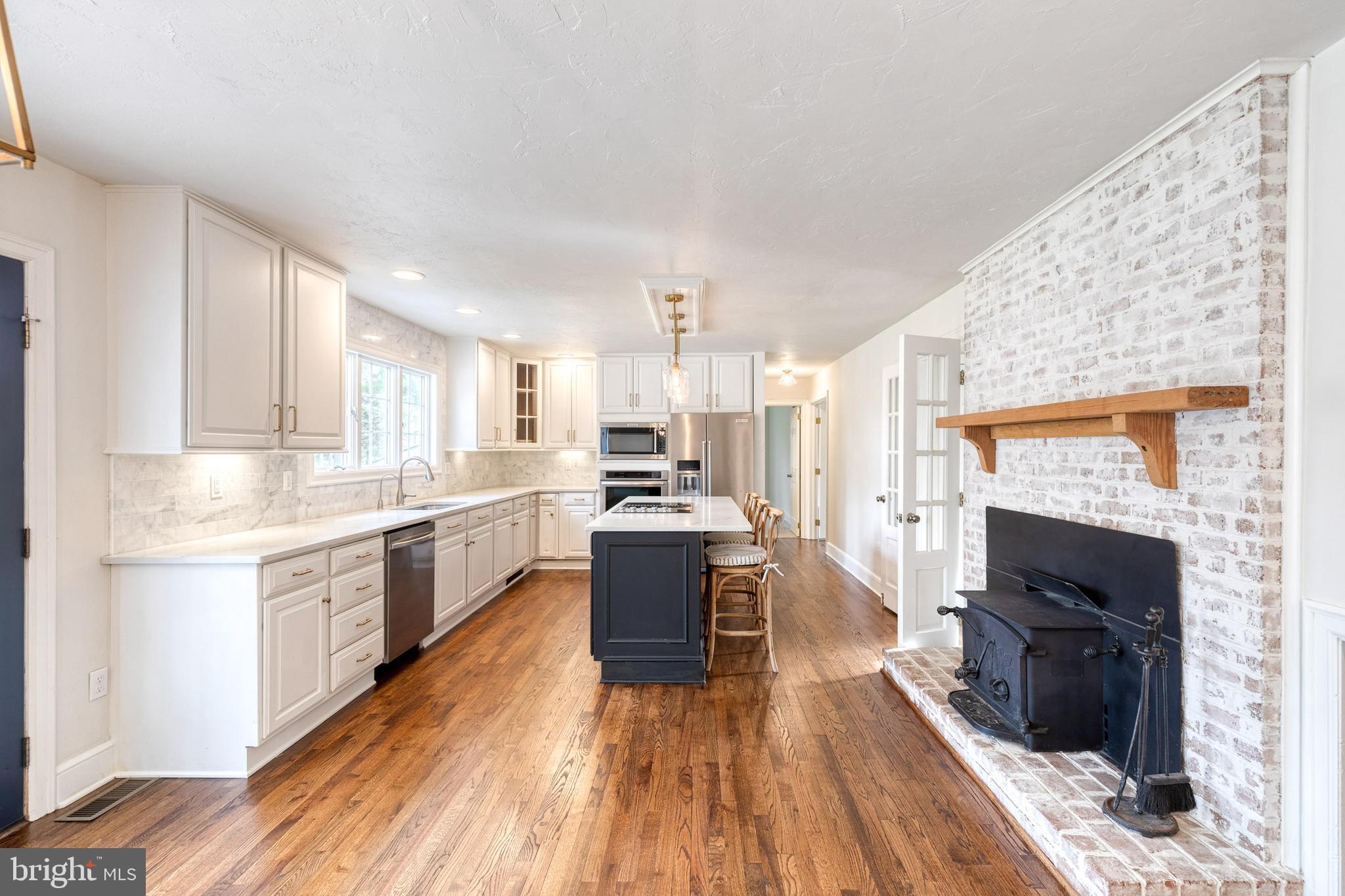 FOREST HILL - Residential
