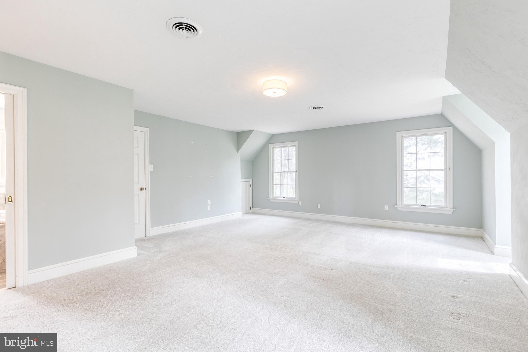 FOREST HILL - Residential