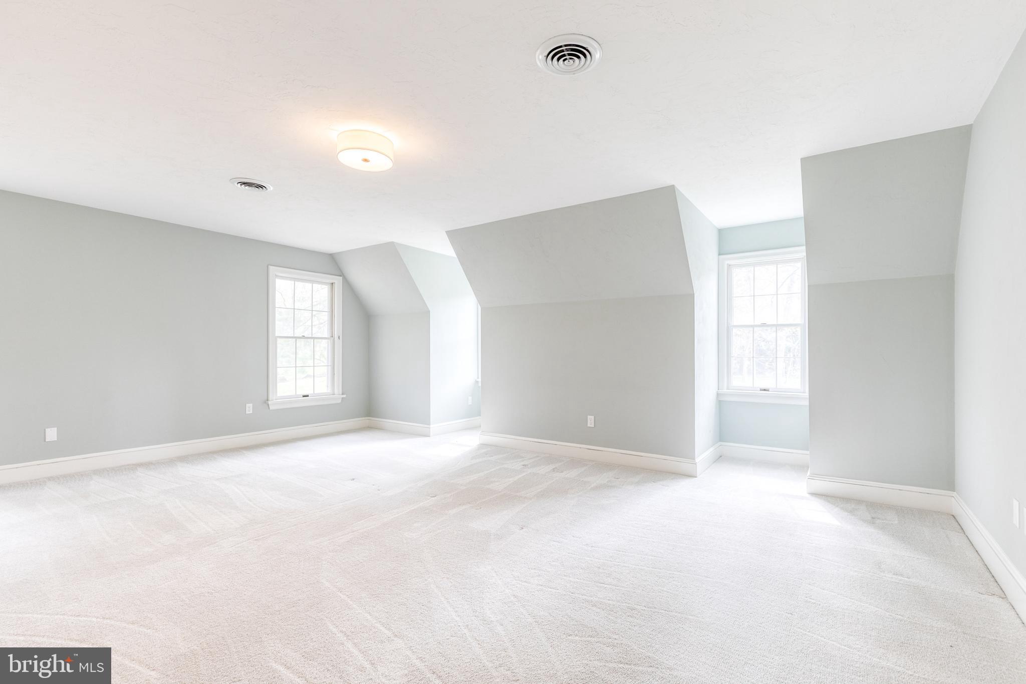FOREST HILL - Residential